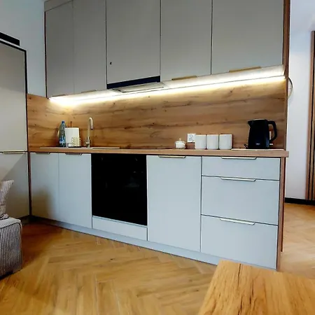 Charlotka Park Apartament *