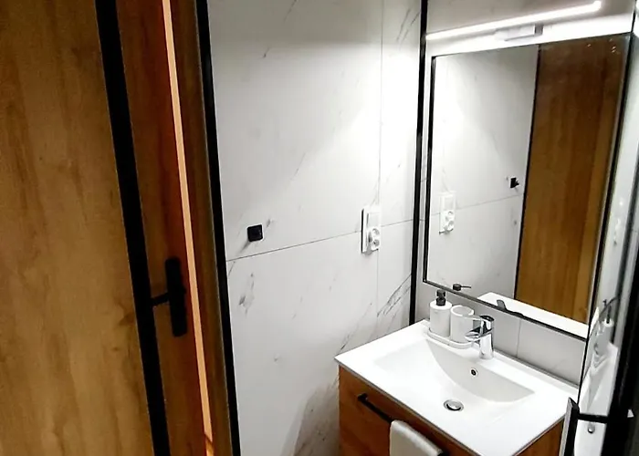 Charlotka Park Apartment *